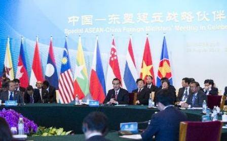 ASEAN - Trung Quốc bắt đầu đàm phán về COC - 1 ASEAN - Trung Quốc bắt đầu đàm phán về COC