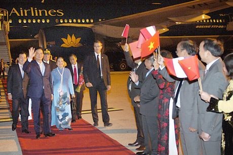 Thủ tướng Nguyễn Tấn Dũng tới Paris - 1 Thủ tướng Nguyễn Tấn Dũng tới Paris