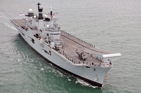 Anh rao bán tàu sân bay duy nhất - 1 Tàu sân bay HMS Illustrious.