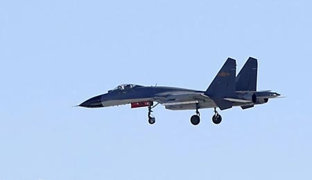 Vì sao Trung Quốc mua Su-35 của Nga? - 1 Một máy bay chiến đấu S-35 của Nga.