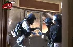 Đã thanh sát 50% kho vũ khí hóa học Syria - 1 Toán thanh tra vũ khí hóa học của OPWC tác nghiệp tại Syria.
