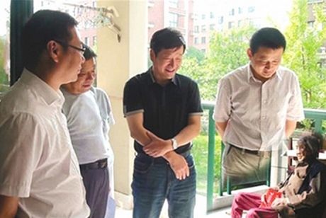 Ảnh chỉnh sửa ngớ ngẩn nhất của giới chức Trung Quốc - 1 Những bức ảnh chỉnh sửa ngớ ngẩn nhất của quan chức Trung Quốc
