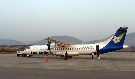 3 người Việt trong gia đình tử nạn vụ rơi máy bay ở Lào - 1 Một máy bay ATR-72 của hãng hàng không Laos Airlines, tương tự như chiếc gặp nạn.