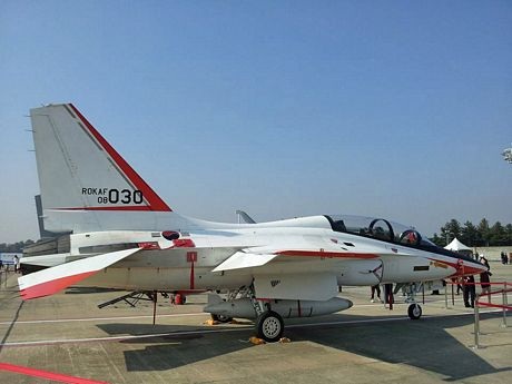 Máy bay huấn luyện T-50 Golden Eagle do Hàn Quốc chế tạo.