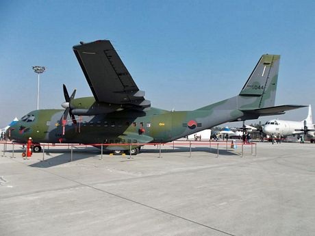 Máy bay vận tải CN-235-220M của Hàn Quốc.