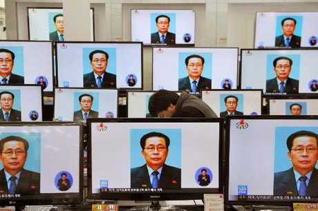 Truyền hình Hàn Quốc chiếu tin tức về vụ xử tử ông Jang Song-thaek.