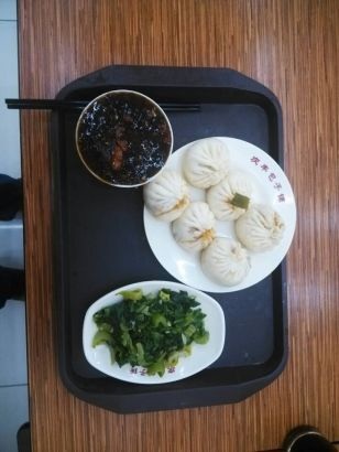 Chủ tịch Trung Quốc xếp hàng mua bánh bao - 5 Bữa ăn đơn giản của ông Tập Cận Bình.