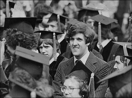 Ngoại trưởng Mỹ John Kerry và Việt Nam - 1 Duyên nợ Việt Nam của Ngoại trưởng Mỹ John Kerry