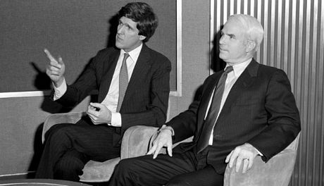 Ngoại trưởng Mỹ John Kerry và Việt Nam - 9 Đông đảo mọi người lắng nghe John Kerry khi ông phát biểu trước Ủy ban đối ngoại thượng viện.