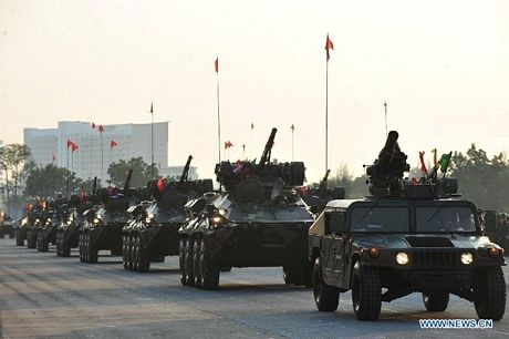 Quân đội Thái Lan diễu binh lớn bất chấp làn sóng biểu tình - 5 Cuộc diễu binh có sự tham gia các lực lượng từ các binh chủng của quân đội nước này.