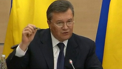Yanukovych xuất hiện sau khi bị lật đổ, tuyên bố sẽ "chiến đấu cho Ukraine" - 2 Ông Yanukovych lần đầu xuất hiện sau khi bị lật đổ, tuyên bố sẽ trả đũa