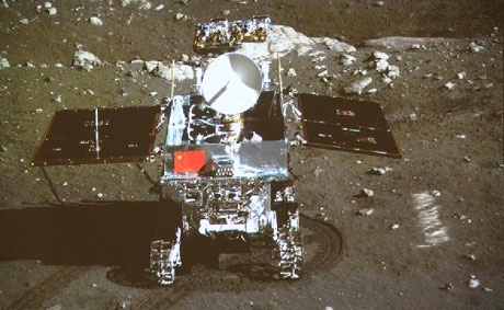 Robot tự hành mặt trăng của Trung Quốc “sống lại” - 1 Tàu tự hành Thỏ Ngọc của Trung Quốc.
