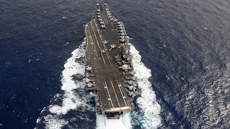Mỹ có thể đưa vũ khí hạt nhân vào Nhật khi khẩn cấp - 2 Tàu sân bay hạt nhân USS George Washington của hải quân Mỹ.