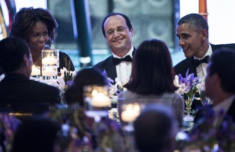 Ai ngồi ghế đệ nhất phu nhân Pháp trong quốc tiệc ở Nhà Trắng? - 1 Lãnh đạo Pháp, Mỹ trong quốc tiệc tại Nhà Trắng tối 11/2.