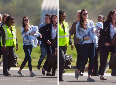 Hoàng tử George, 6 tháng tuổi, được mẹ bế trên tay trong kỳ nghỉ trên đảo Mustique ở Caribê.