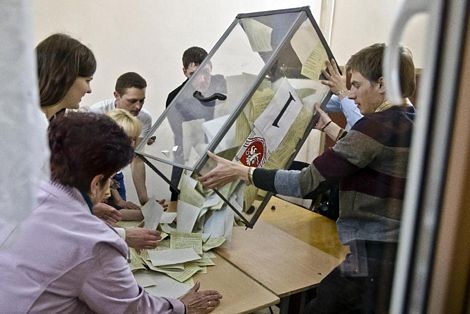 Theo kết quả kiểm phiếu sơ bộ, trên 95% người Crimea ủng hộ sáp nhập vào Liên bang Nga.