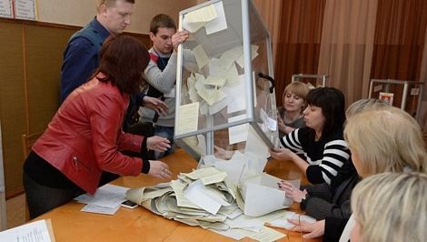 95% cử tri Crimea ủng hộ sáp nhập vào Nga - 2 Công tác kiểm phiếu vẫn đang được tiếp tục.