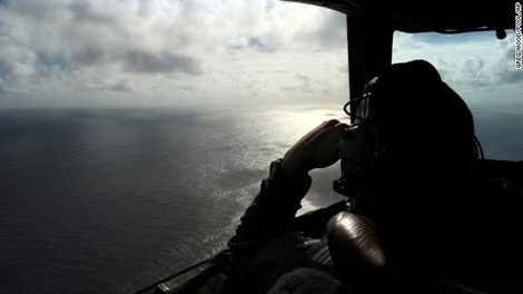Bắt được tín hiệu điện thoại của cơ phó MH370 - 1 Bắt được tín hiệu điện thoại của cơ phó MH370