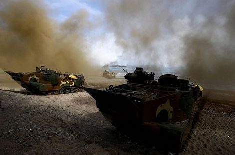 Hàng loạt phương tiện được điều động cho cuộc tập trận quy mô lớn.