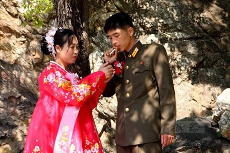 Yêu đương kiểu Triều Tiên - 1 Một đám cưới ở gần thành phố Wonsan, tỉnh Kangwon, phía bắc Triều Tiên.