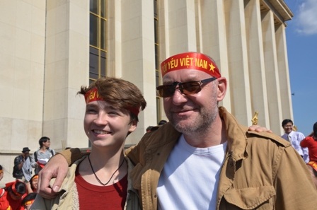 Biểu tình ở Pháp phản đối hành động sai trái của Trung Quốc