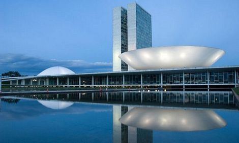 Những tòa nhà chính phủ đẹp nhất thế giới - 1 Tòa nhà quốc hội Brazil tại thủ đô Brasilia.