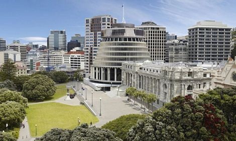 Những tòa nhà chính phủ đẹp nhất thế giới - 3 Tòa nhà Beehive của chính phủ New Zealand và tòa nhà quốc hội ở thủ đô Wellington.