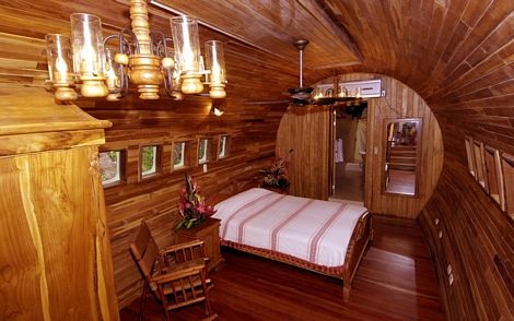 Một phòng ngủ trên khách sạn máy bay.