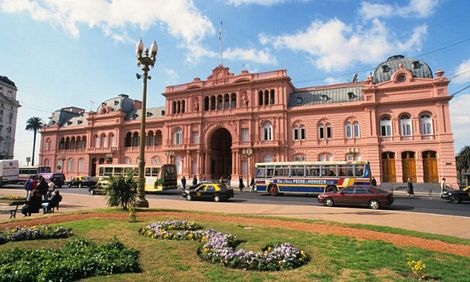 Những tòa nhà chính phủ đẹp nhất thế giới - 4 Tòa nhà chính phủ Casa Rosada tại Buenos Aires, Argentina.