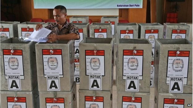 Gần 500.000 điểm bỏ phiếu đã sẵn sàng để đón 190 triệu cử tri.