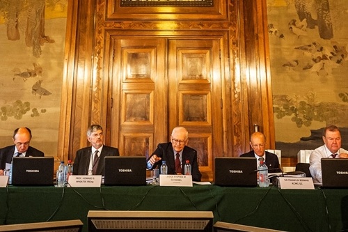 Tòa án Trọng tài Thường trực (Permanent Court of Arbitration, PCA) có trụ sở tại Lahaye, Hà Lan