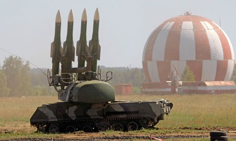 Ai và vũ khí nào có thể bắn rơi MH17? - 1 Một hệ thống phòng thủ tên lửa Buk. (Ảnh minh họa)