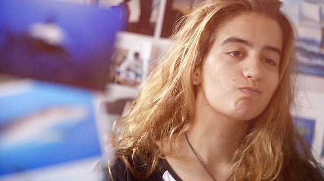 Chân dung của cô gái dũng cảm. (Nguồn: Ernst Stewart)