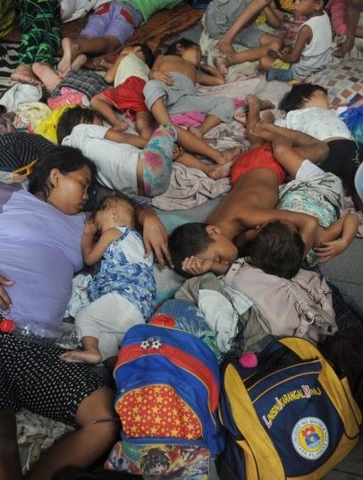 Một trung tâm tạm trú dành cho những người đi sơ tán tại thủ đô Manila.