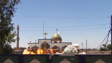 Phiến quân Hồi giáo phá hủy hàng loạt nhà thờ ở miền bắc Iraq - 7 An Bình