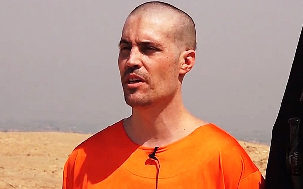 Video hành quyết nhà báo Mỹ "có thể đã bị dàn dựng" - 1 Nhà báo Mỹ James Foley trong đoạn video hành quyết của IS.
