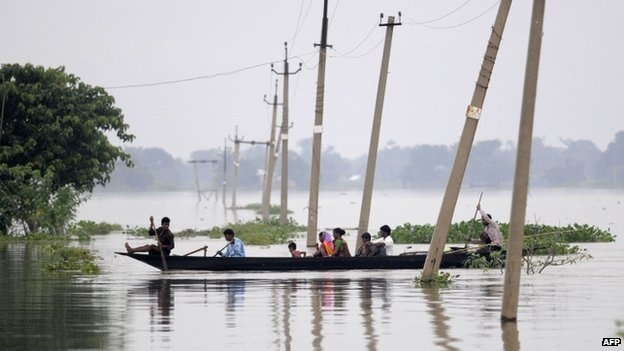 160 người chết vì lũ lụt tại Ấn Độ và Nepal - 1 Một khu vực của bang Assam, đông bắc Ấn Độ, bị ngập lụt nghiêm trọng.