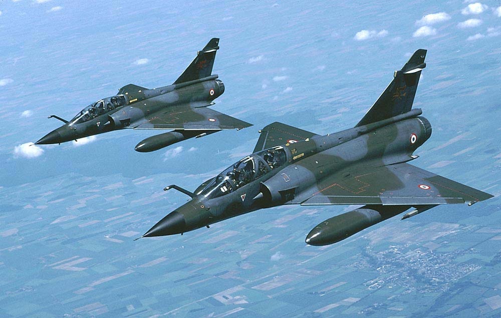 Chiến đấu cơ Mirage 2000.