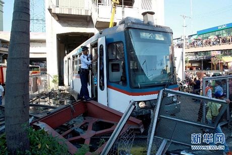 Philippines: Tàu điện ngầm bị chệch đường ray, 38 người bị thương