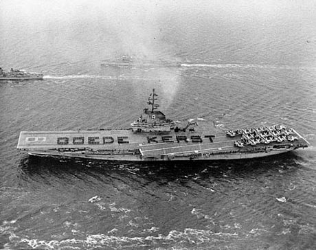 Số phận bi thảm của các tàu sân bay-biểu tượng sức mạnh Mỹ - Kỳ 2 - 3 USS Essex (CV-9).