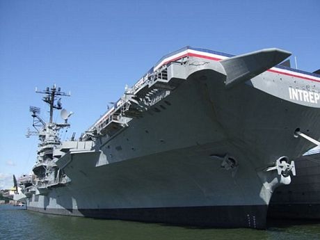 Số phận bi thảm của các tàu sân bay-biểu tượng sức mạnh Mỹ - Kỳ 2 - 4 USS Intrepid (CV-11).
