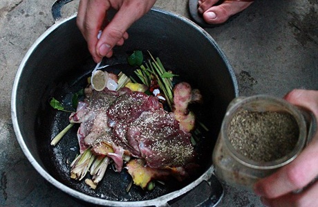 Ăn thịt mèo không phải là chuyện hiếm trong văn hóa châu Á.