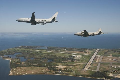 Học giả Trung Quốc dọa Mỹ "ngã lộn cổ" - 1 Những chiếc P-8 Poseidon của Mỹ. Ảnh: Navair.navy.mil