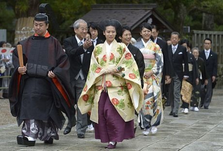 Công chúa Nhật cưới thường dân, từ bỏ tước hiệu hoàng gia