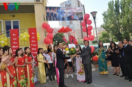 Khánh thành lớp học tiếng Việt đầu tiên tại Odessa, Ukraine - 3 Đại sứ Nguyễn Minh Trí chúc mừng lớp học
