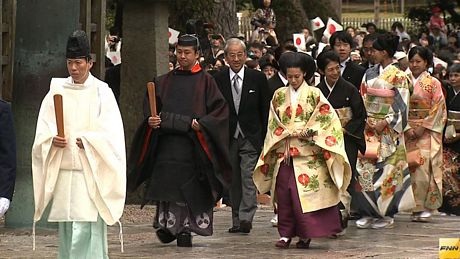 Cặp đôi mới cưới cách nhau 15 tuổi. Chú rể Kunimaro Senge, 41 tuổi, còn cô dâu Noriko, 26 tuổi.