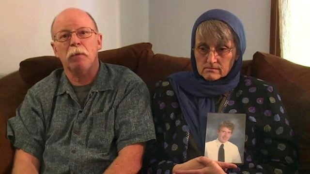 Gia đình con tin Mỹ khẩn cầu IS thả con trai - 1 Ông bà Ed và Paula Kassig.