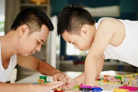 “I love you, Dad”: Chân thực góc nhìn về người bố đồng tính - 9 Lệ Thu
