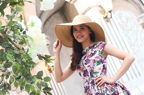 Gặp nữ CĐV Rumbo là Hoa khôi Nhân văn 2013 - 6 Gặp nữ CĐV Rumbo là Hoa khôi Nhân văn 2013