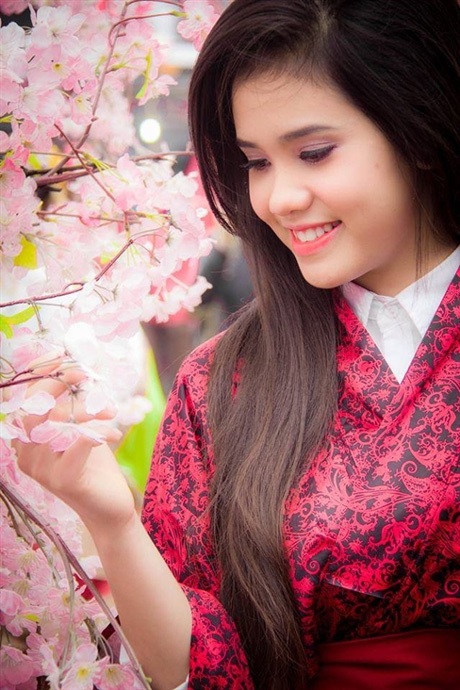 Gặp nữ CĐV Rumbo là Hoa khôi Nhân văn 2013 - 2 Gặp nữ CĐV Rumbo là Hoa khôi Nhân văn 2013